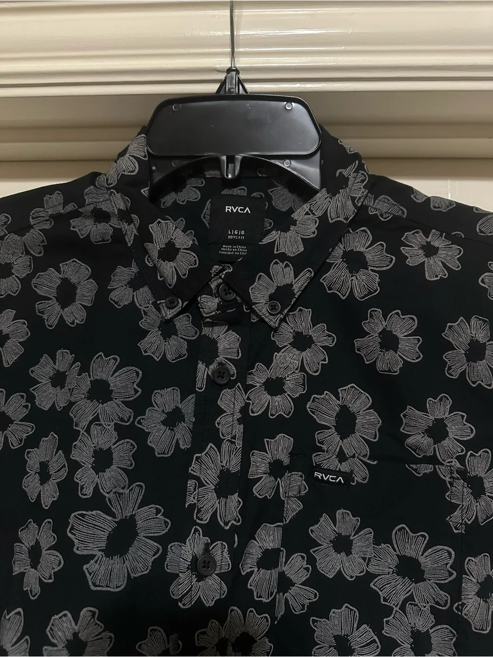 RCVA Boys Button S/S Shirt L